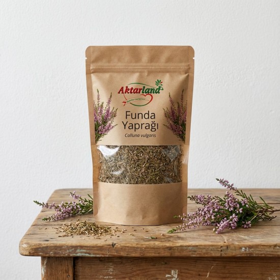 Mor çiçekli funda bitkisi ve kurutulmuş funda yaprağı