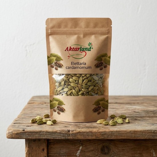 Şifalı yeşil kakule tohumları ve bitkisi